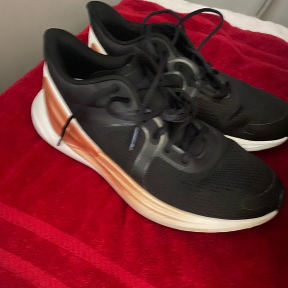 Lululemon Athletica Women's Blissfeel Running Shoe - Picture 9 of 11